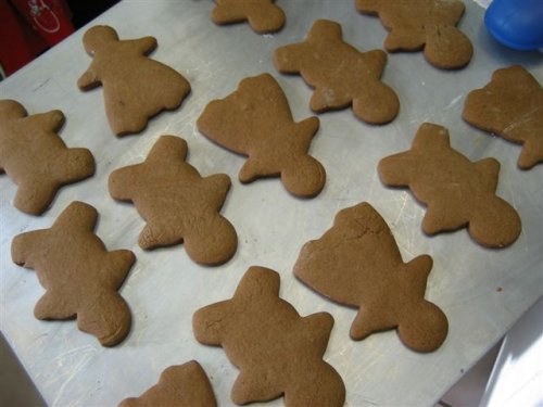 decorating cookies